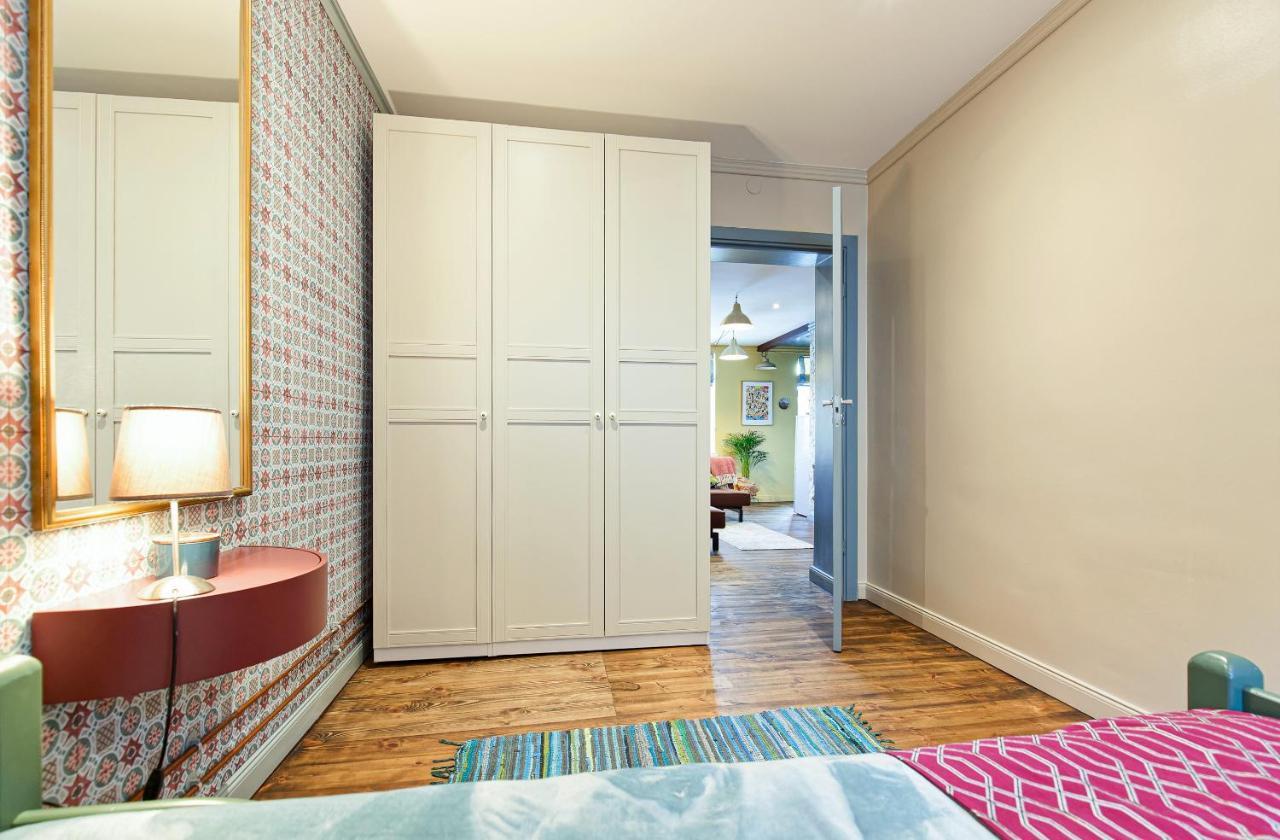 Self Check In Miera Art Apartment Riga Exterior photo