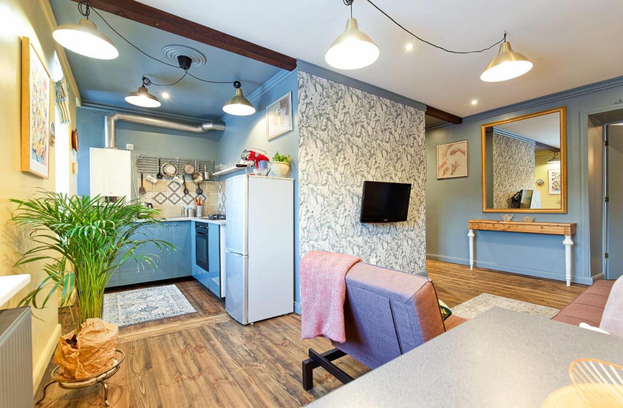 Self Check In Miera Art Apartment Riga Exterior photo