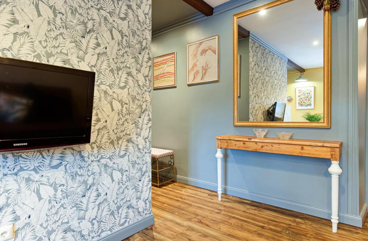 Self Check In Miera Art Apartment Riga Exterior photo